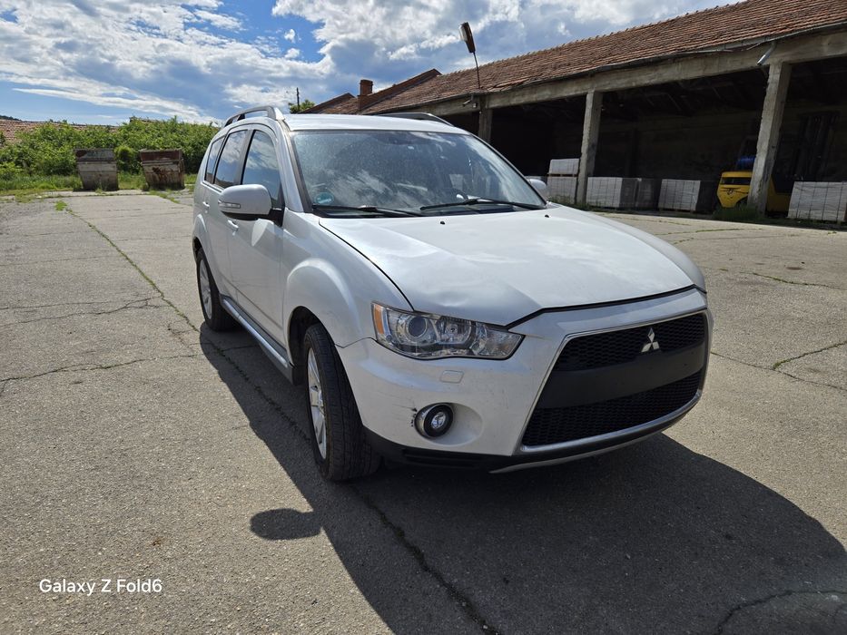 Мицубиши Аутлендър 2.2 дизел 177 к.с. НА ЧАСТИ./Mitsubishi outlander