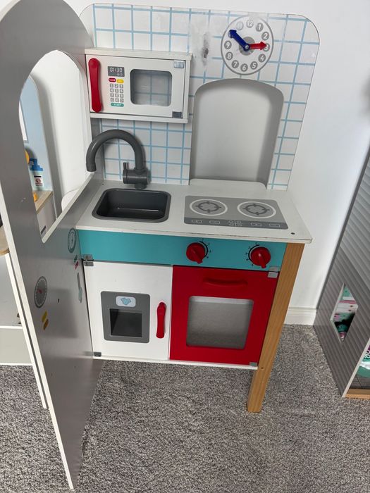 Bucatarie/cabinet medical copii