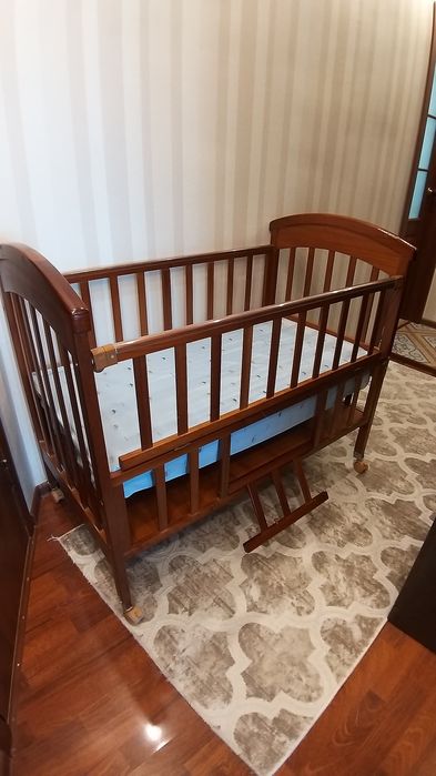 Кроватка детская