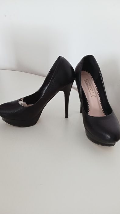 Продам туфли женские