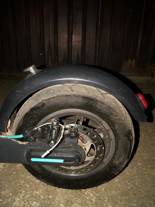 Vând trotineta electrică Motus Scooty 10 Lite