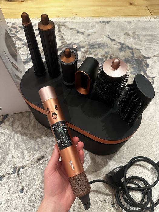 Dyson Airwrap i.d. aproape nou + accesorii, Amber Silk