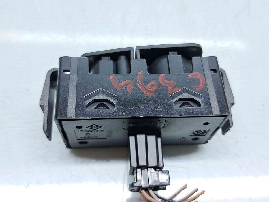 Buton avarii  Dacia Logan 2 [Fabr 2012-2020]252905668R