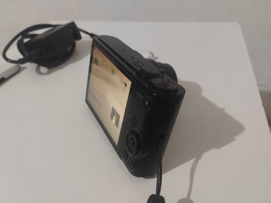 Sony wx300 отличный камера