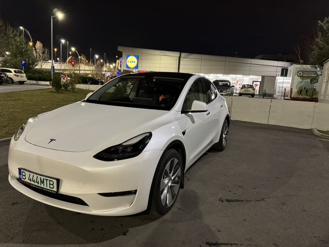 Tesla model 3 sr+ deals acceleration boost