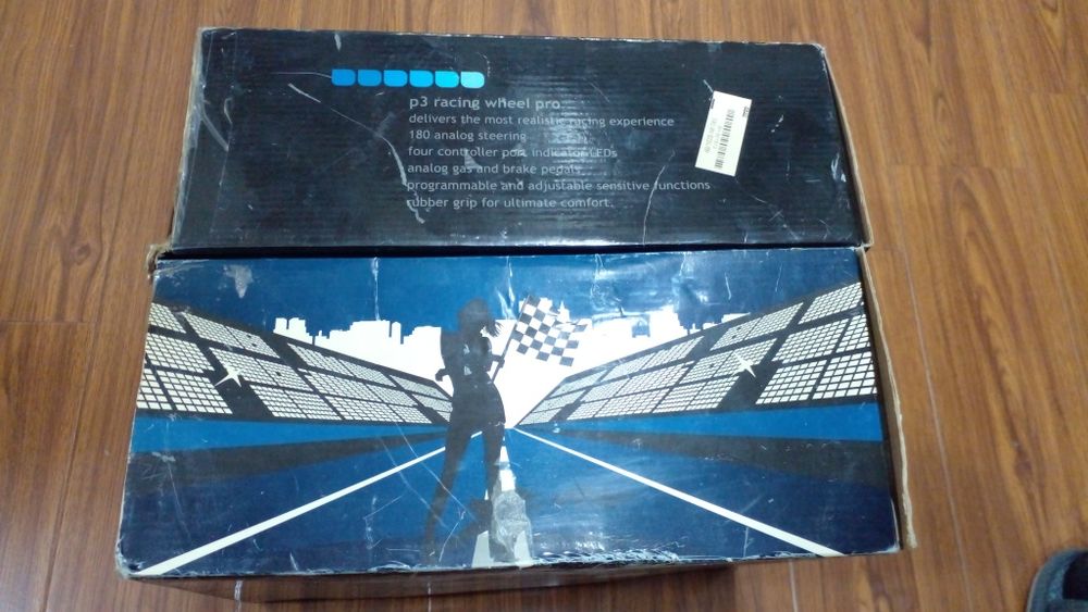 Игровой руль с педалями