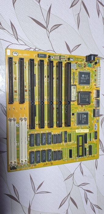 Продам нерабочую материнскую плату 286