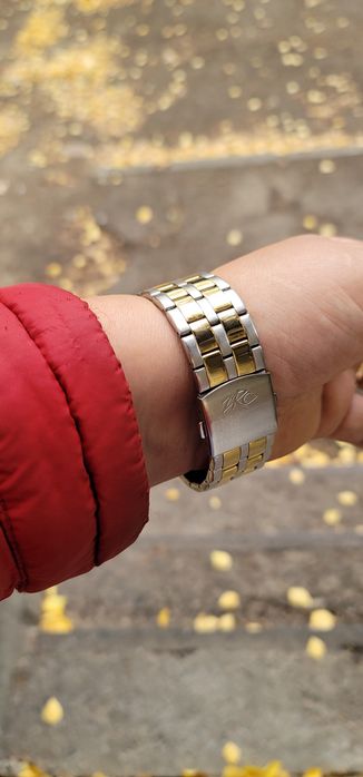 Продам часы Invicta