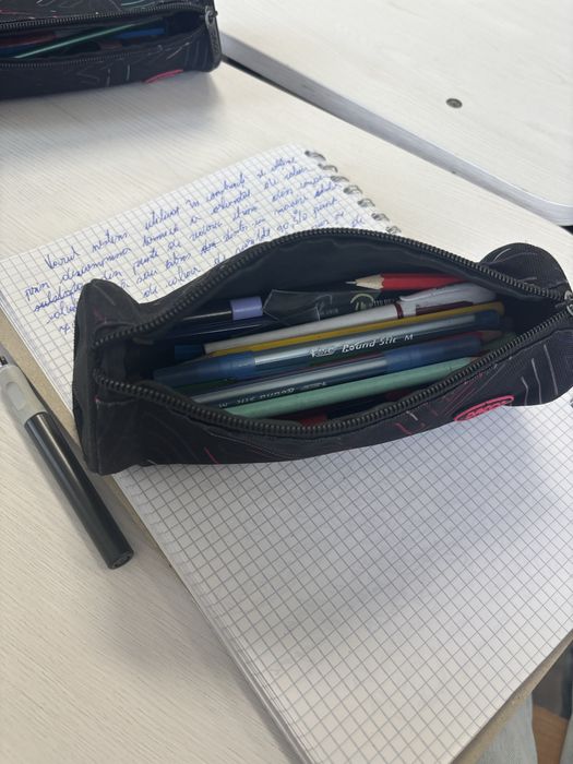 Vand penar cu tot ce trebuie in el