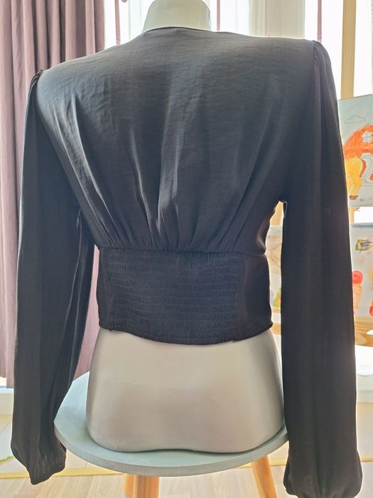Bluză Stradivarius foarte flattering