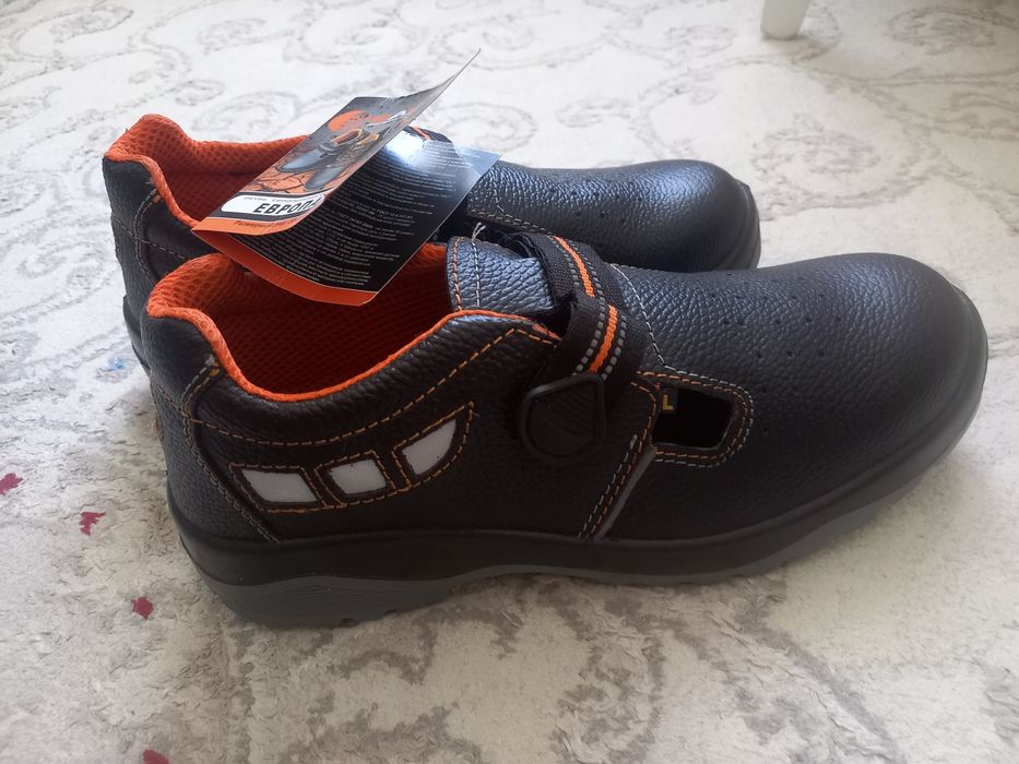 Рабочие летние ботинки