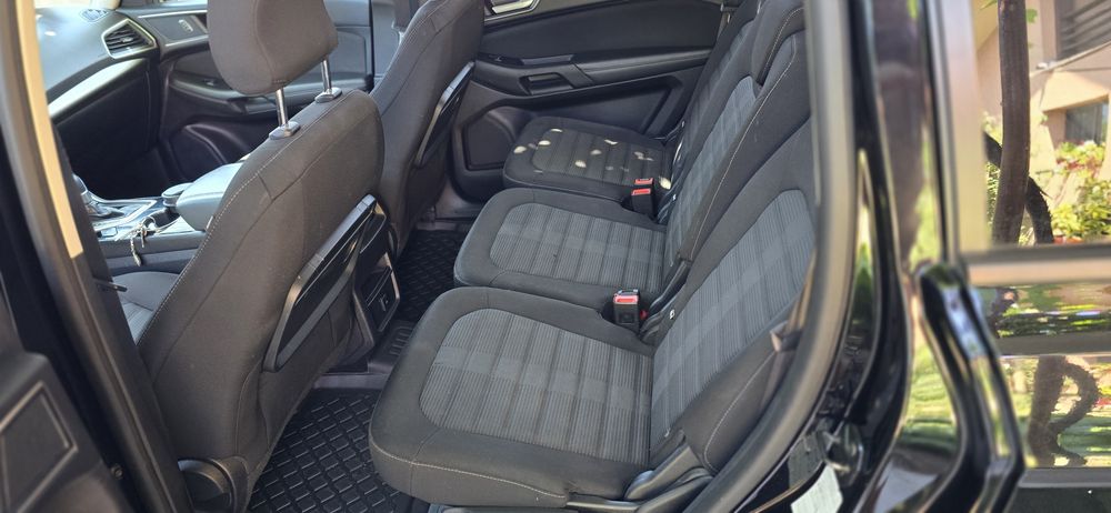 Ford Galaxy 2016