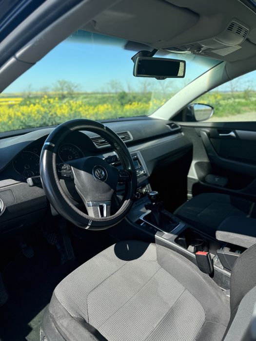 Volkswagen Passat 2011 – stare foarte bună, întreținut