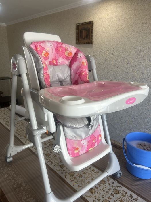 Продам стульчик для кормления