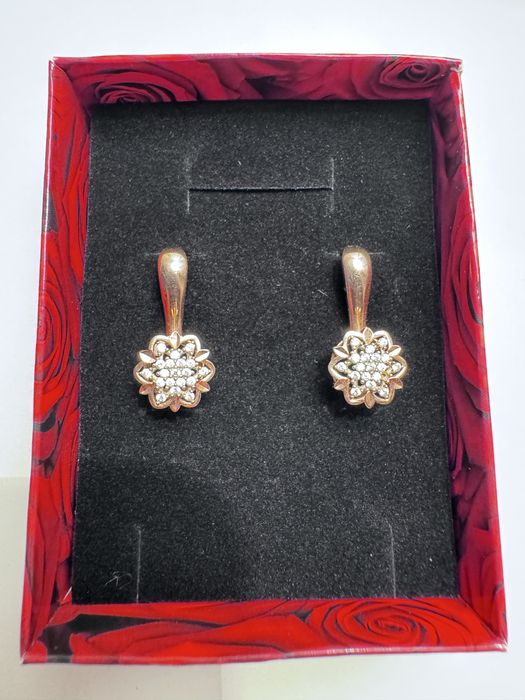 Продам золотые серьги 585 проба