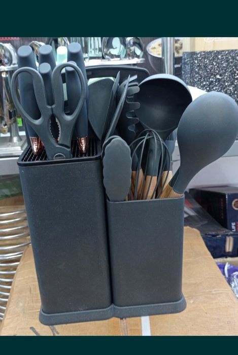 Набор кухонных принадлежностей