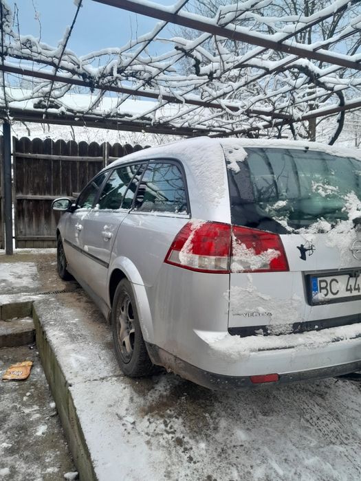 Vând Opel vectra station wagon