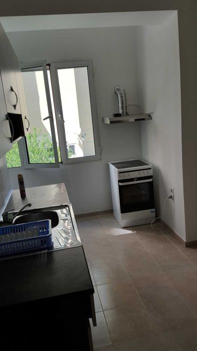 Дава се под наем Тристаен апартамент в София, Зона Б-5 - 60 кв.м за 612 € - Снимка #3