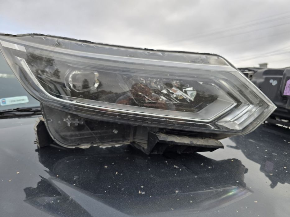 Продавам фарове нисан кашкай фулл лед