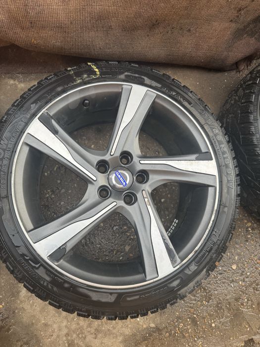 Vand jante Volvo