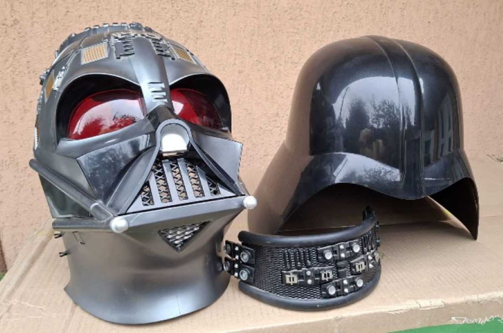 Vând cască electronică Vader