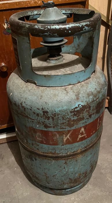 Газова бутилка с предпазен клапан с защита винтил комплект