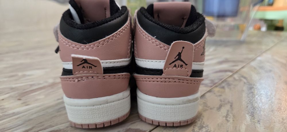 Бебешки обувки размер 19-20