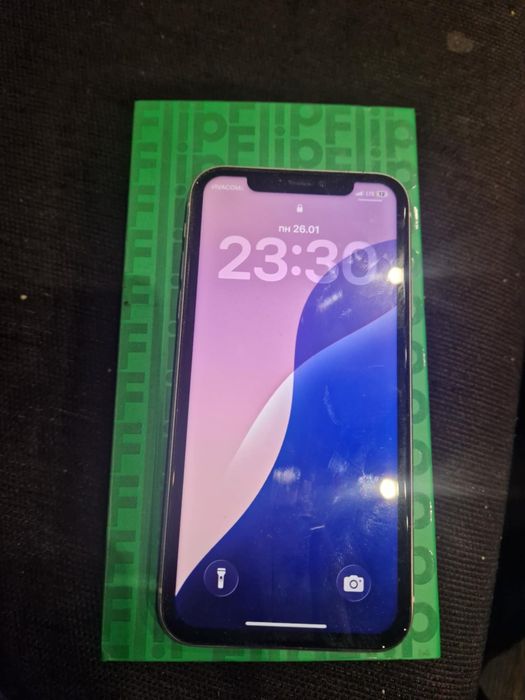 Телефон Iphone 11 черен