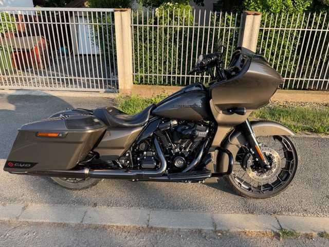 Harley Davidson I CVO Road Glide, FLTRXSE