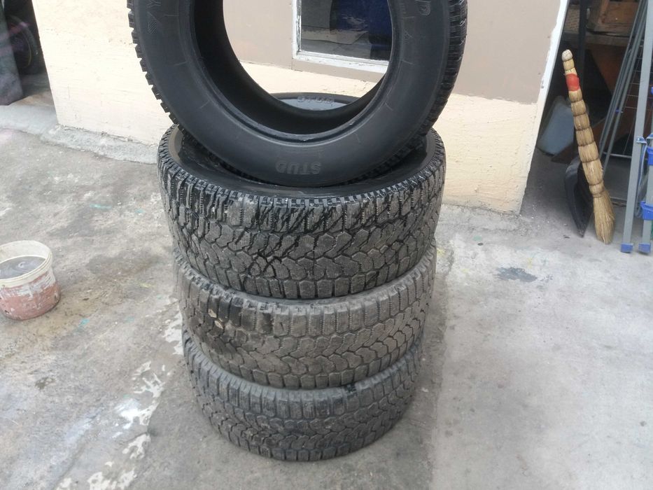 Продам зимние шины YOKOHAMA Б/У