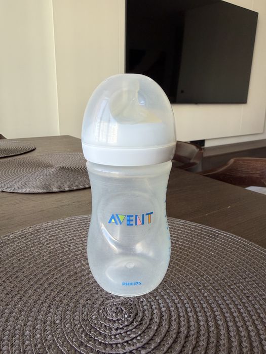 Продам бутылочку Philips Avent natural