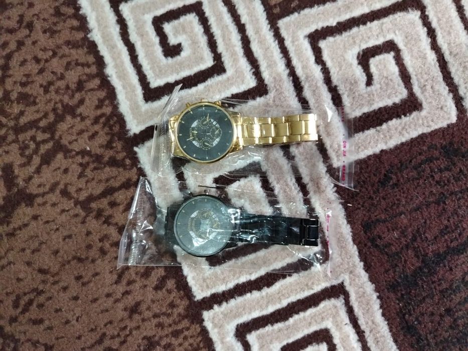 Продам набор часов за 8000