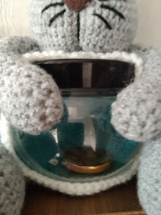 Вязаный Зайка- копилка