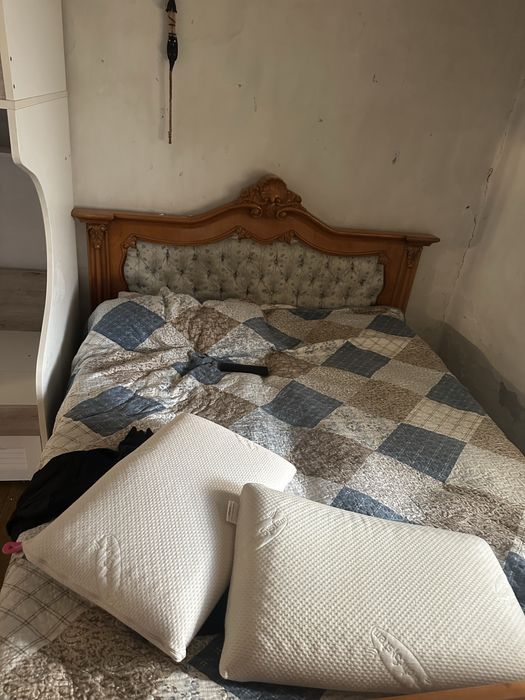 Продам румынский гарнитур