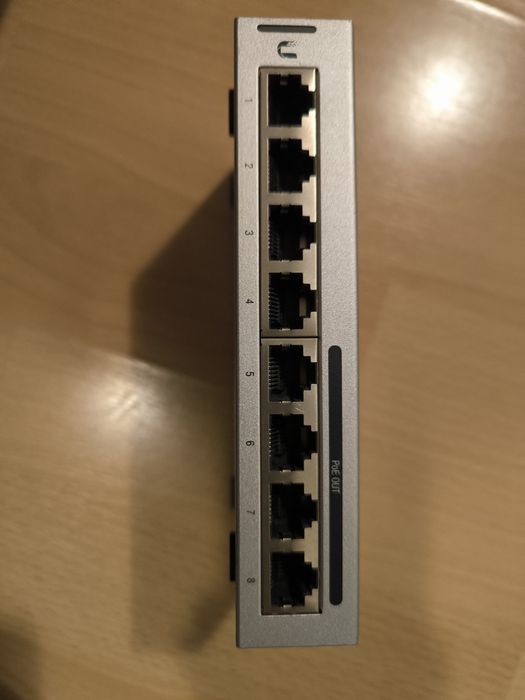 Switch ubiquiti Poe