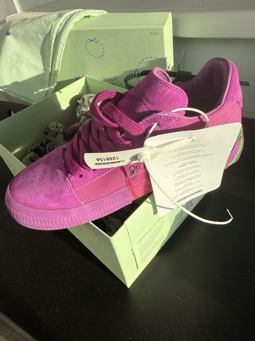 Off white sneakers 38