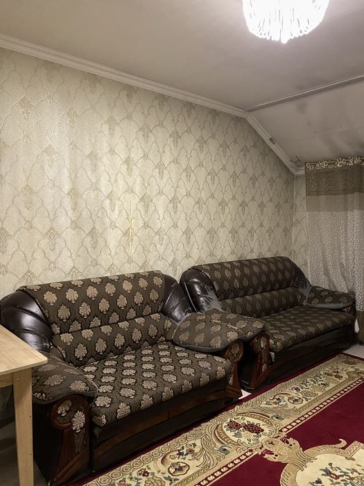 Диван в хорошем состоянии