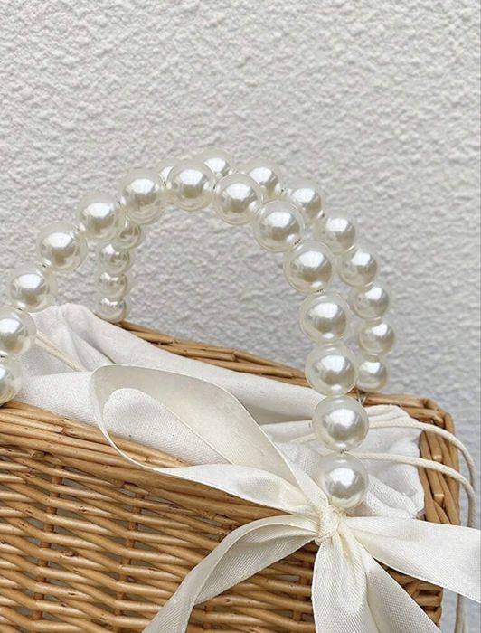 Елегантна дамска чантичка