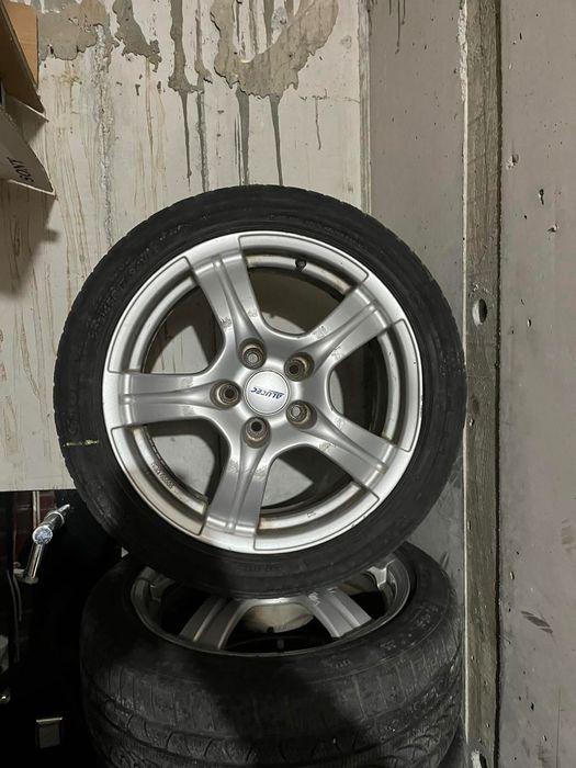 Зимни гуми с джанти 225/45 R17