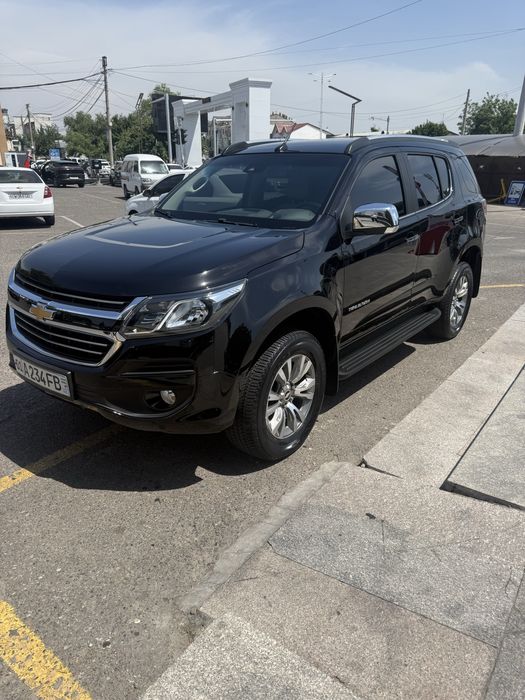 traiilblazer ltz qora toza 2020 holati zor