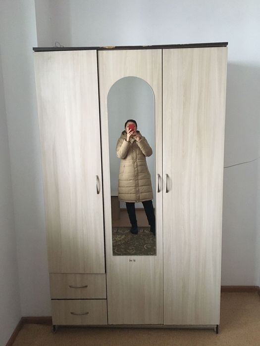 Даром мебель отдам