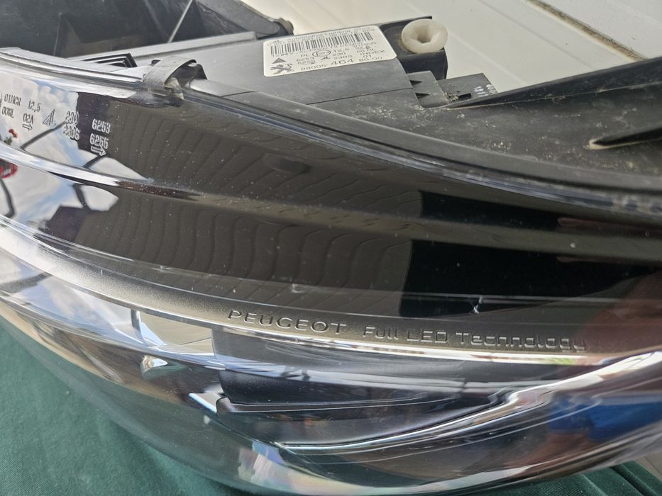 Vand far stanga LED original pentru Peugeot 308 T9, 2013–2018