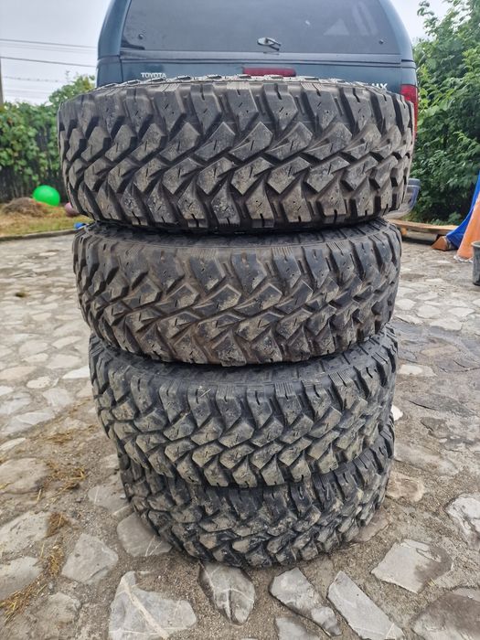 Roti toyota off road