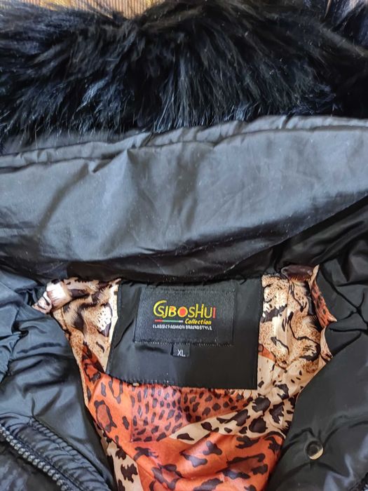 Продается женская куртка