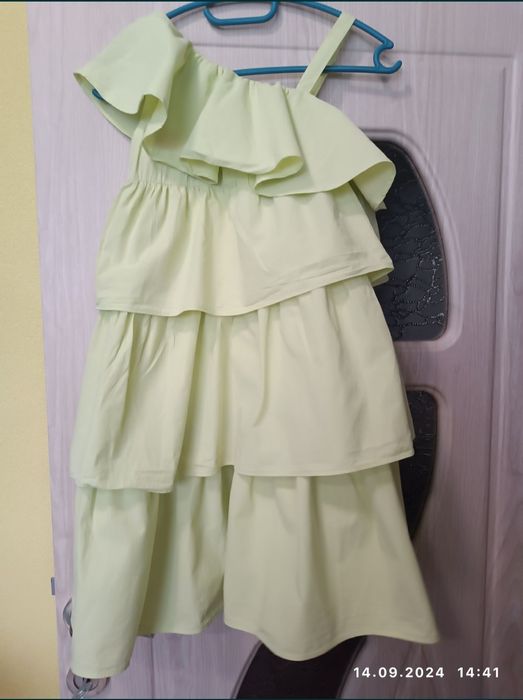 Зелена лятна рокля