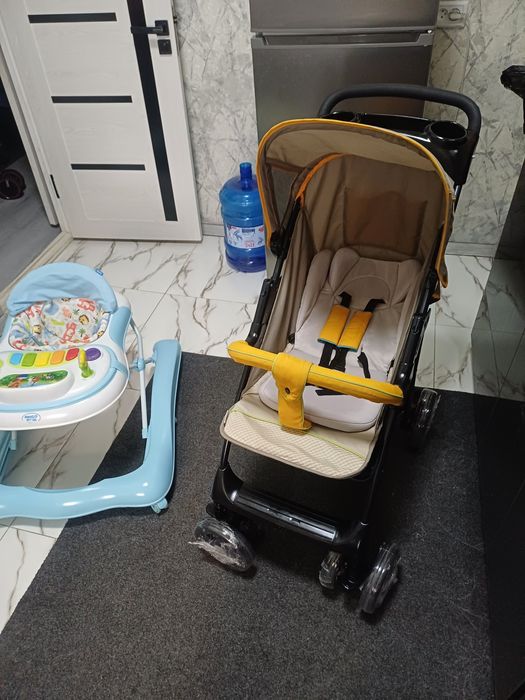 Продаётся фирменный коляска Hauck for kids