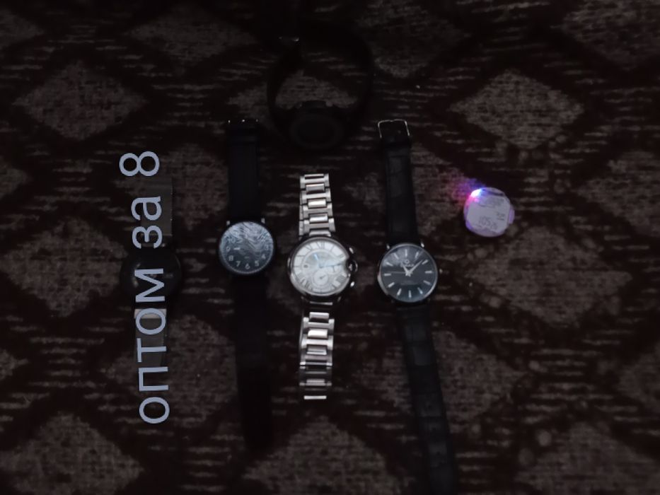 Часы хорошие работают