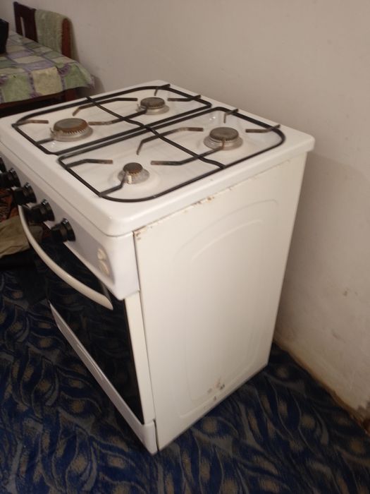 Продаëтся газ плита