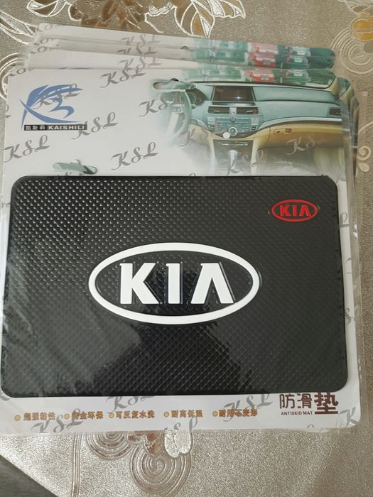 Коврики для мобильных телефонов, планшетов.