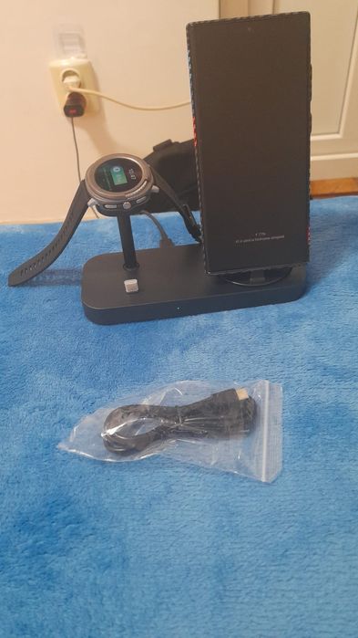 Incarcator wireles și curele